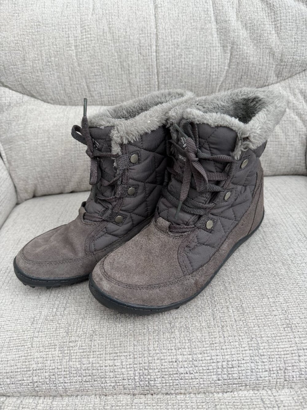 Columbia Minx Shorty Womens 8.5 Gray Waterproof Omni Heat Snow Winter Boots